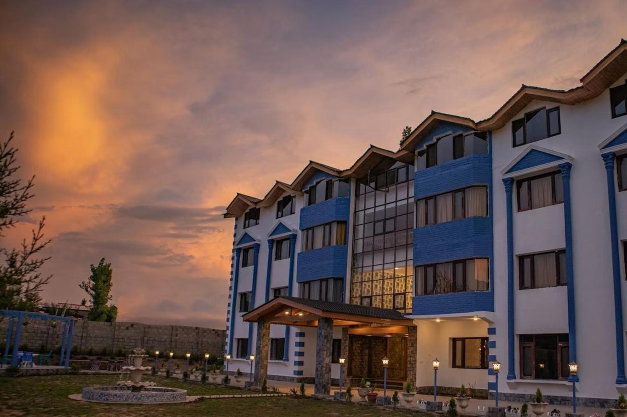 Echor Kashmir Holidays Resort Srinagar Экстерьер фото